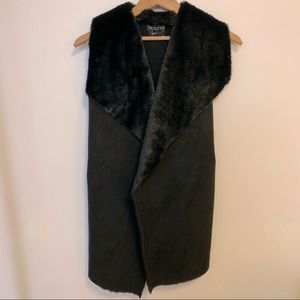 Black Vest Twelfth love sweater vest